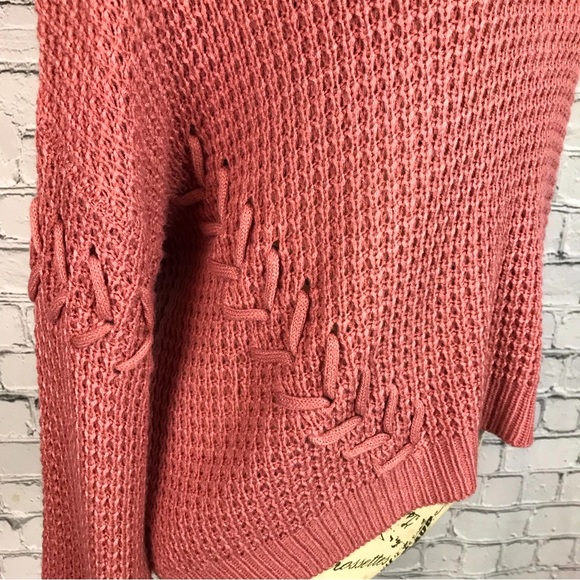 Almost Famous Women’s Pink Knitted Round Neck Sweater Size XL - Picture 3 of 6